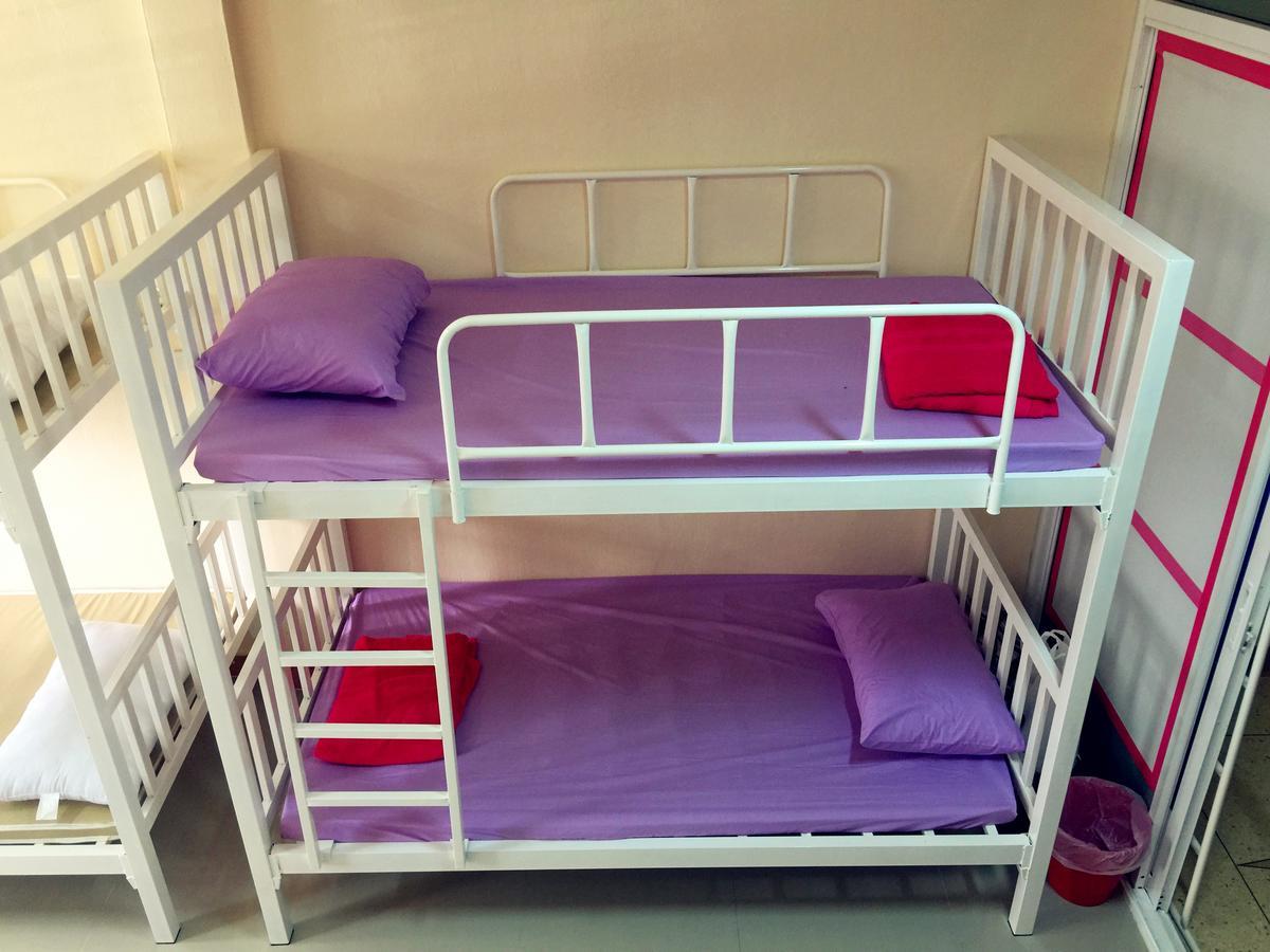Small Elephant Hostel Bangkok Eksteriør bilde